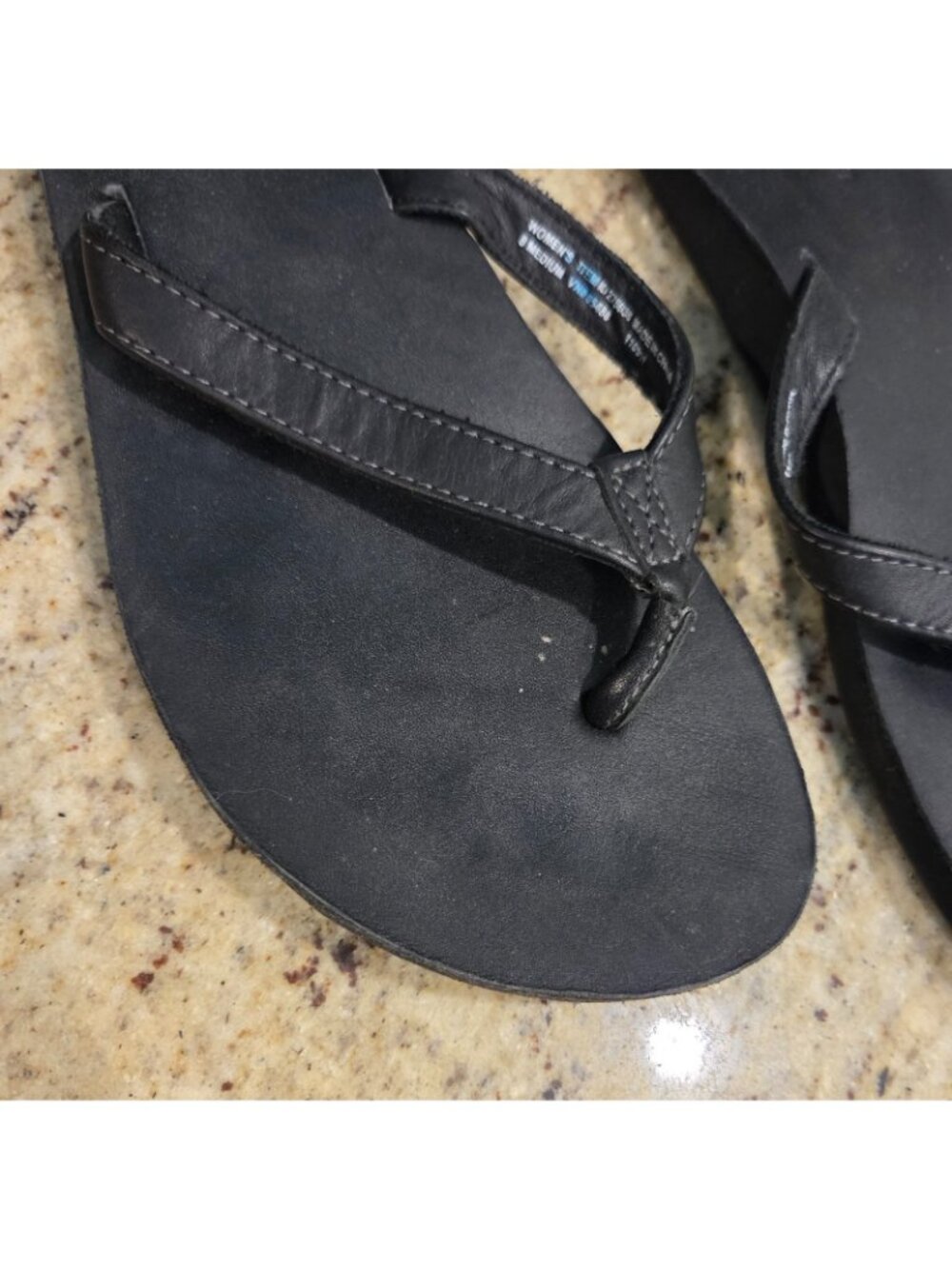 LL Bean Women’s Size 8 Black Flop Flops 275038 - Picture 2 of 12